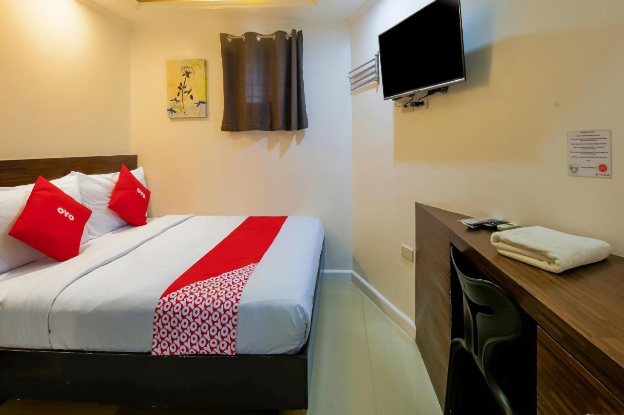 Capital O 860 Nest Nano Suites Makati Makati City Exterior photo